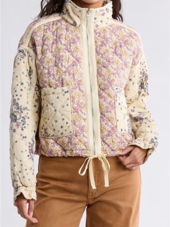 Blank NYC Jackets & Blazers - Blank NYC Cream Quilted Floral Zip Puffer Jacket